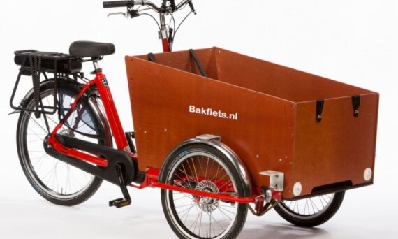 Rotes Lastenrad von Bakfiets